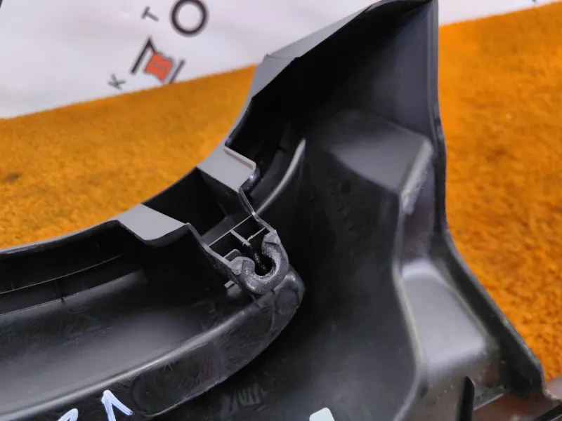 Накладка на порог салона