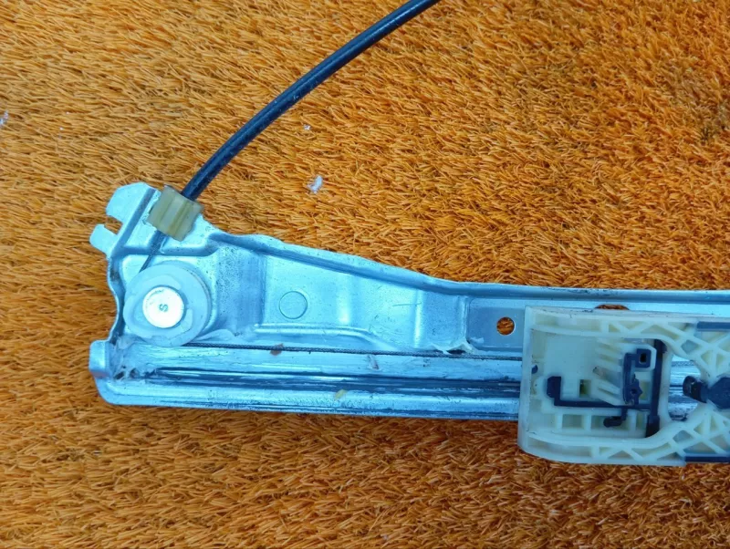 Стеклоподъемник