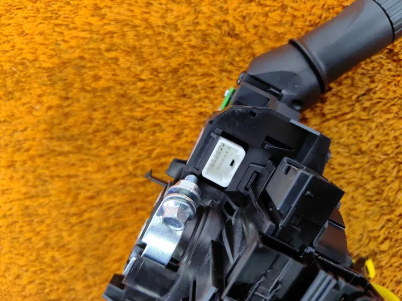 Подрулевой переключатель