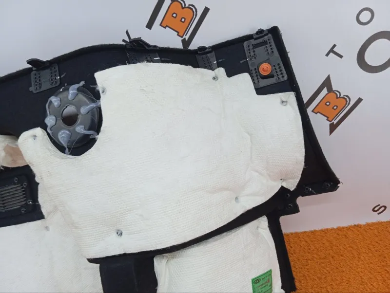 Обшивка багажника