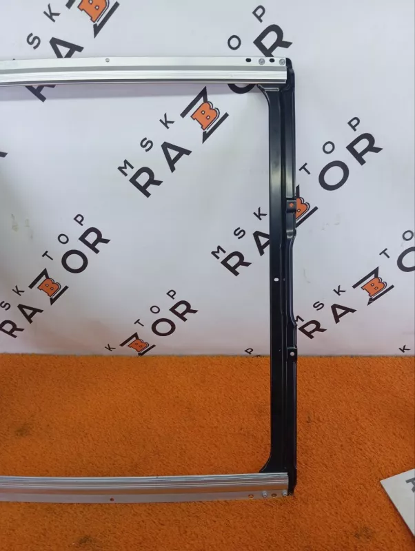 Шторка люка