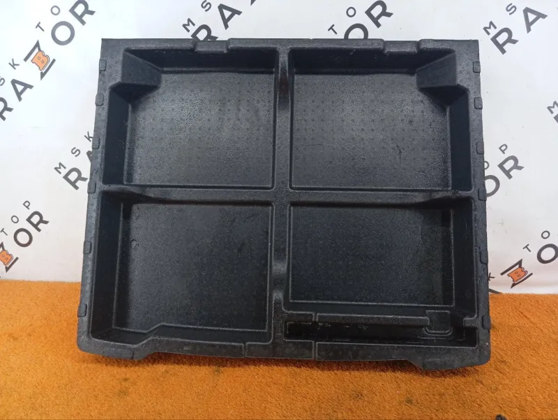 Ниша запасного колеса