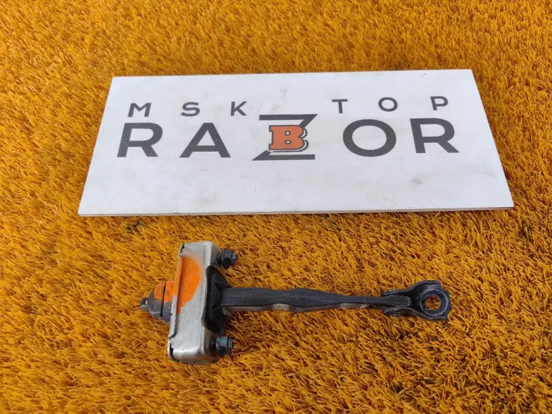 Ограничитель двери