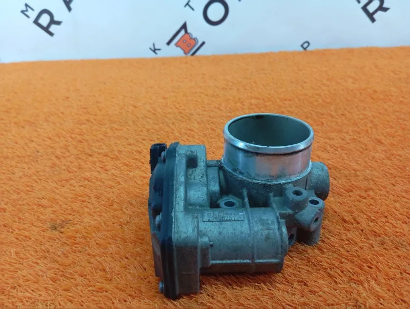 Дроссельная заслонка