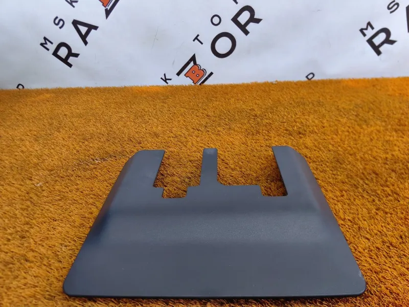 Заглушка полозьев сиденья