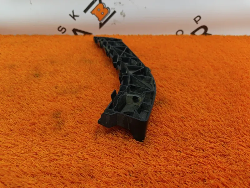 Кронштейн бампера