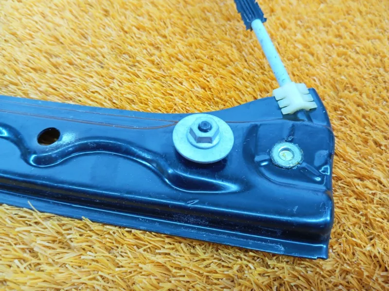 Стеклоподъемник