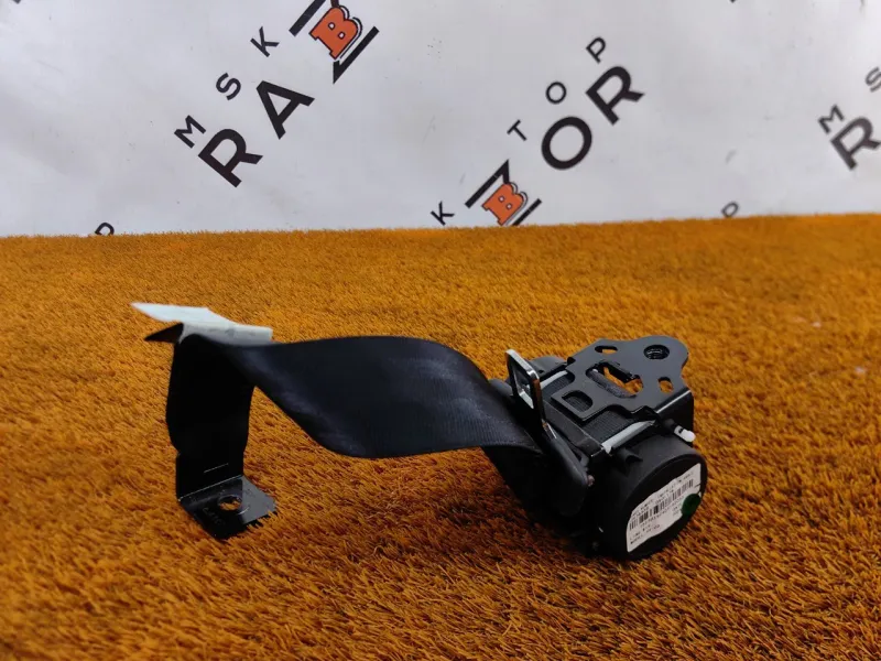 Ремень безопасности