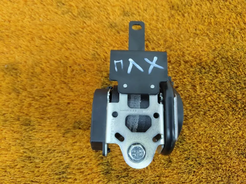 Ремень безопасности