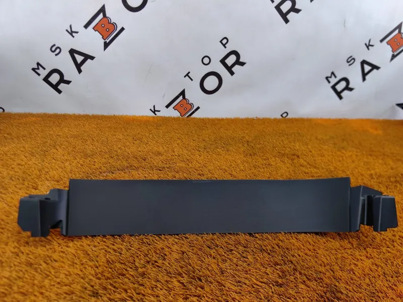 Обшивка двери багажника