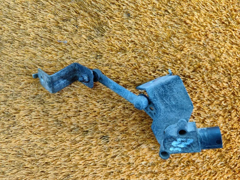 Датчик высоты дорожного просвета