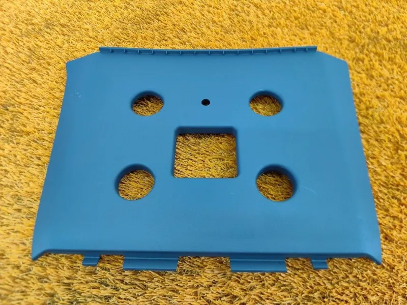 Накладка на торпедо