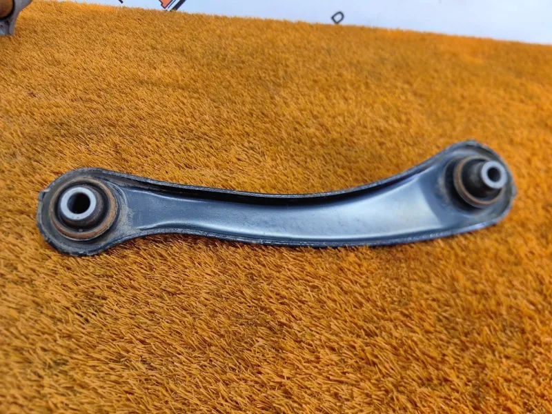 Рычаг подвески