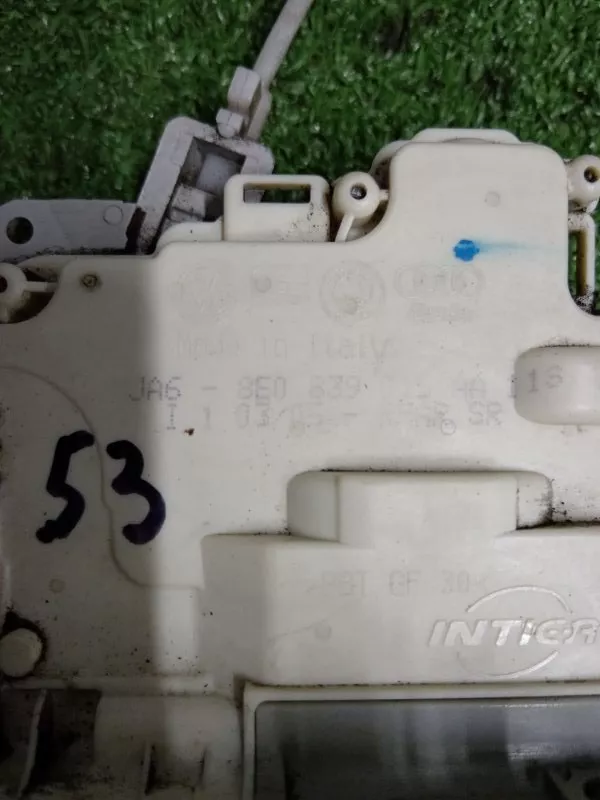 Замок двери