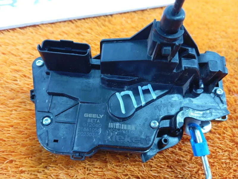 Замок двери