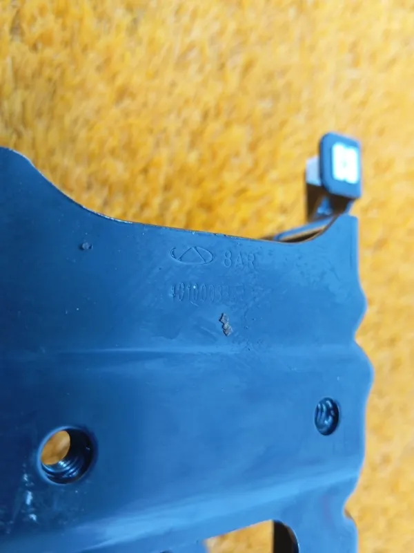 Кронштейн подлокотника