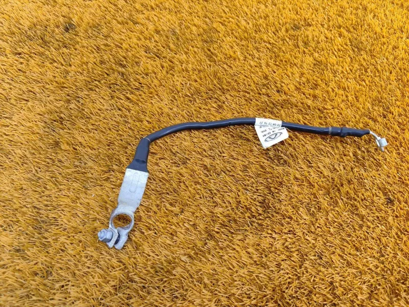 Клемма аккумулятора