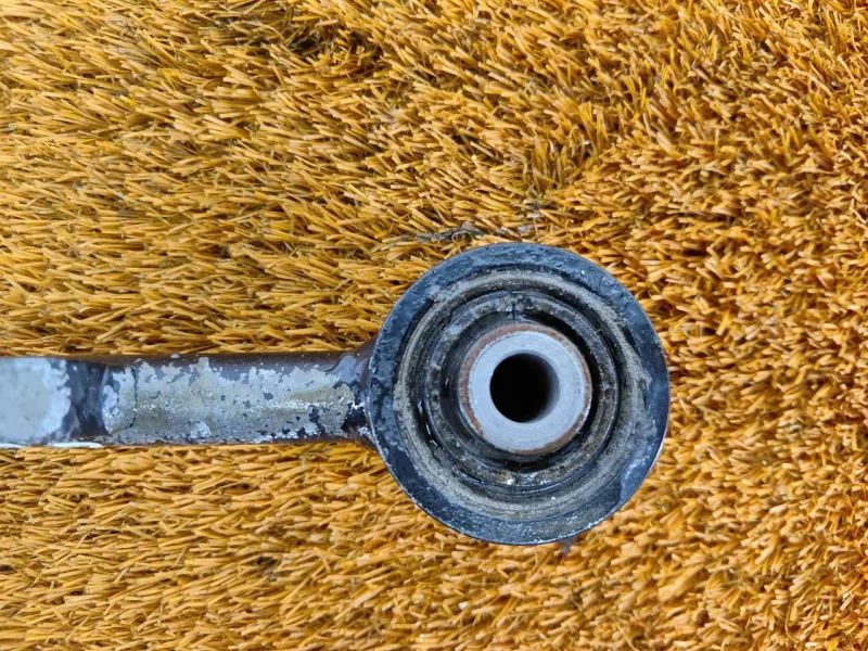 Рычаг подвески