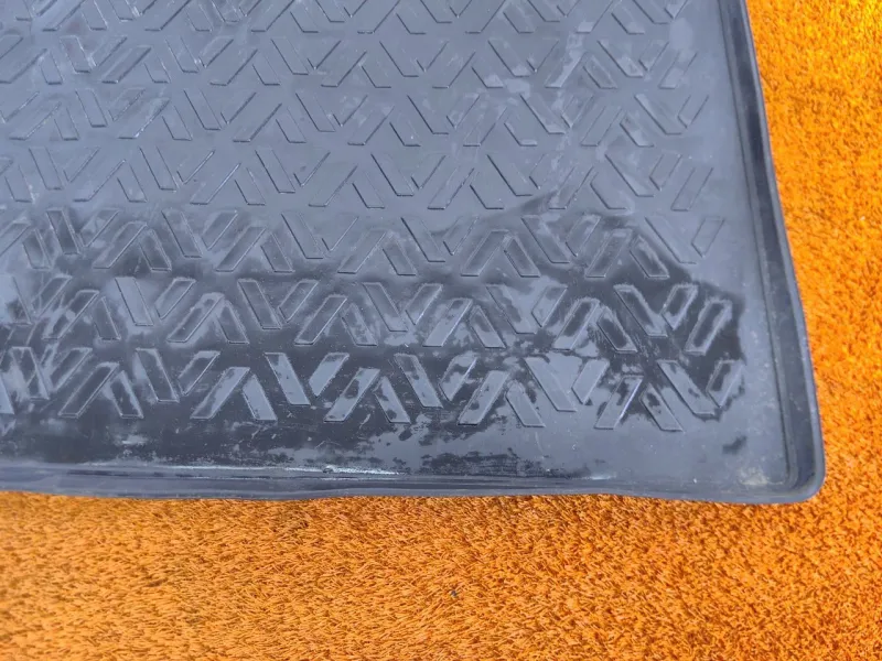 Ковер багажника