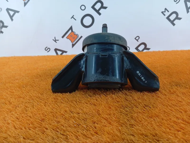 Подушка двигателя