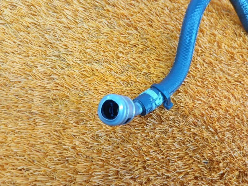 Шланг топливный