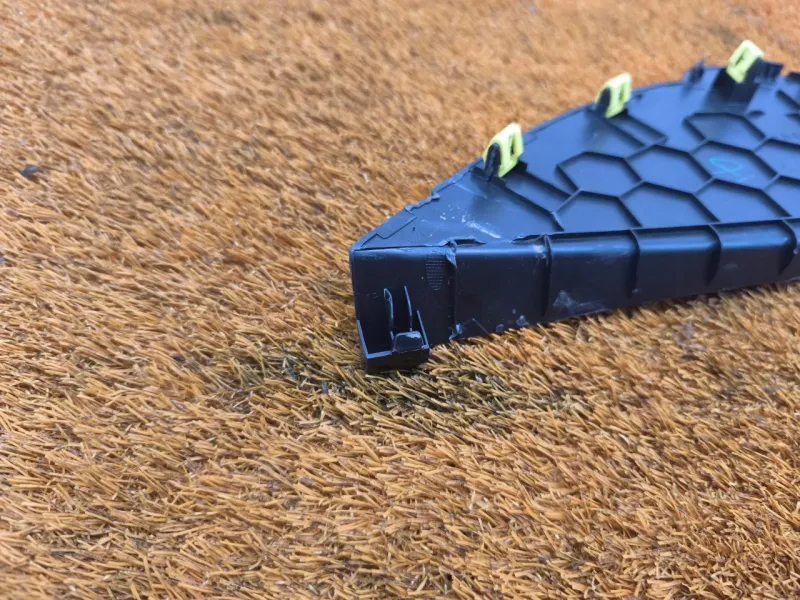 Накладка на торпедо