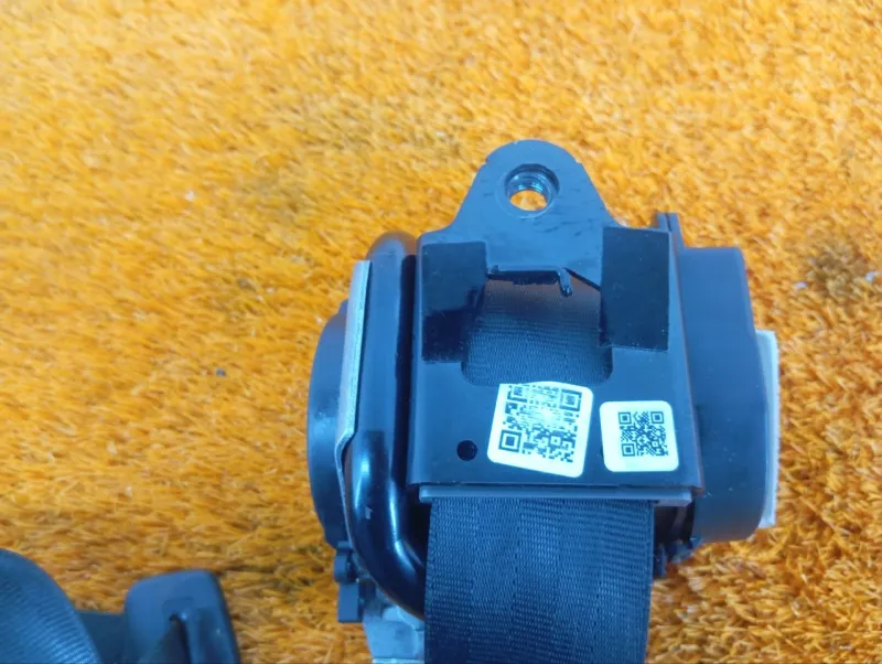 Ремень безопасности