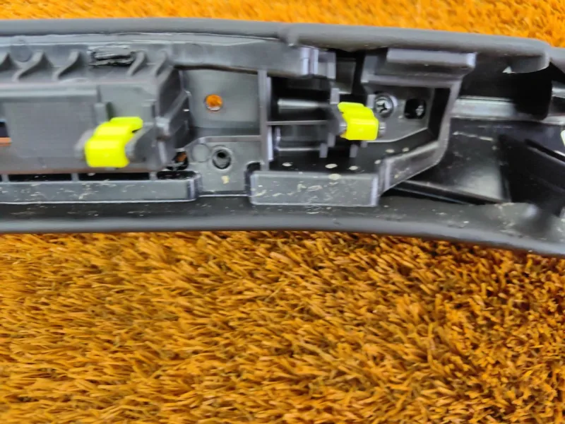 Декоративная накладка торпедо