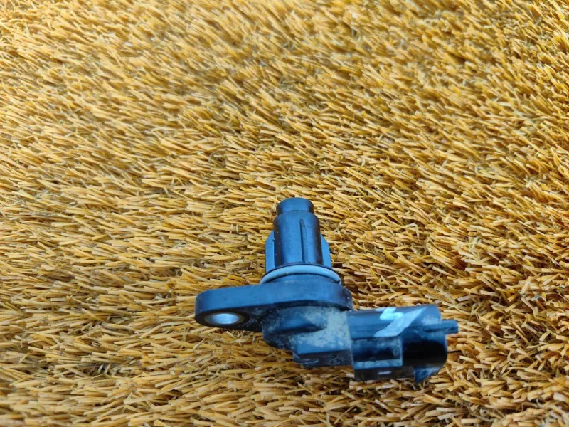 Датчик положения распредвала