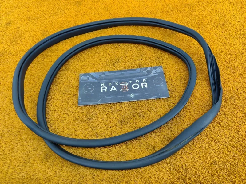 Уплотнитель проема двери