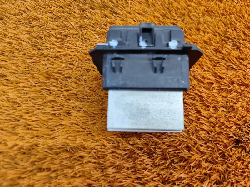 Резистор отопителя