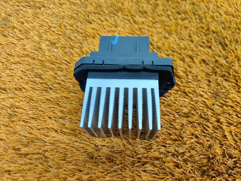 Резистор отопителя