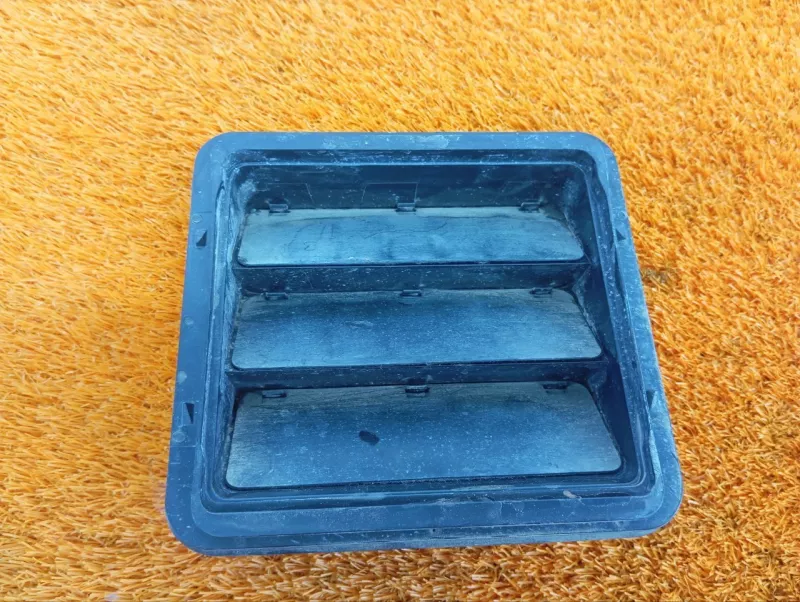 Решетка вентиляционная