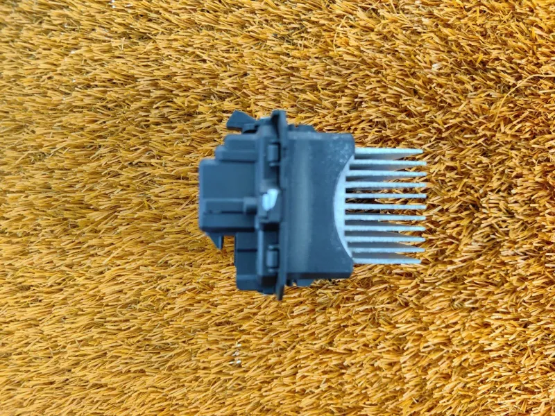 Резистор отопителя