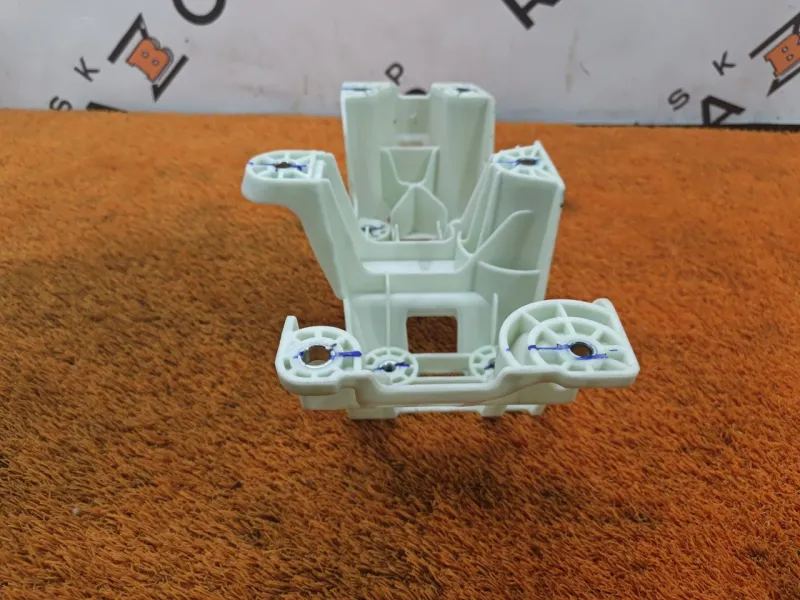 Кронштейн АКПП