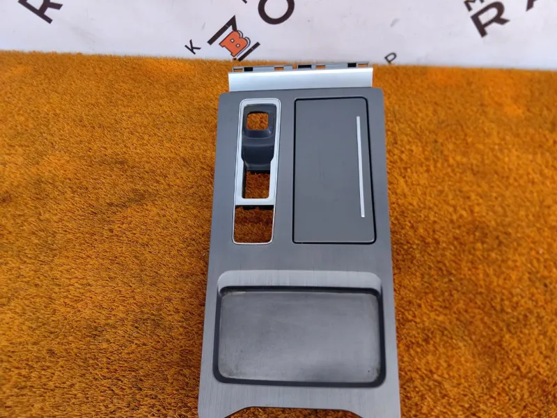 Накладка центральной консоли