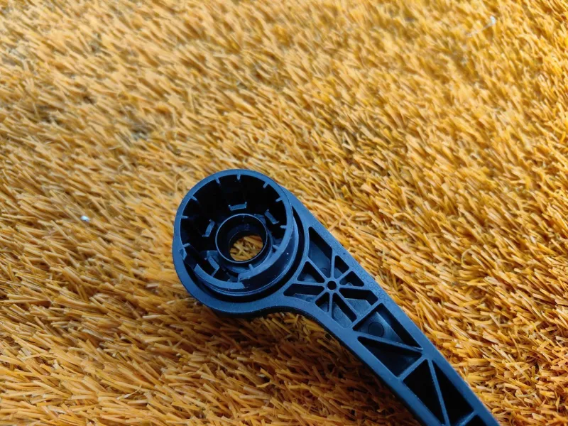 Ручка открывания капота