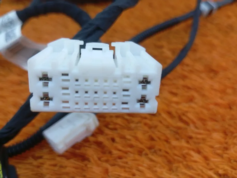 Электропроводка крышки багажника