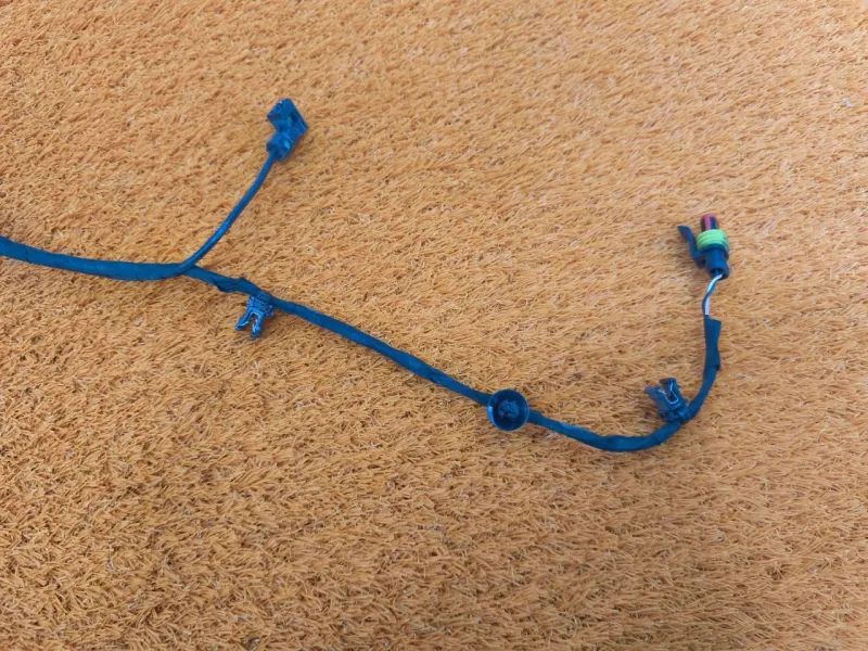 Электропроводка крышки багажника