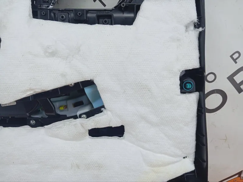 Обшивка двери