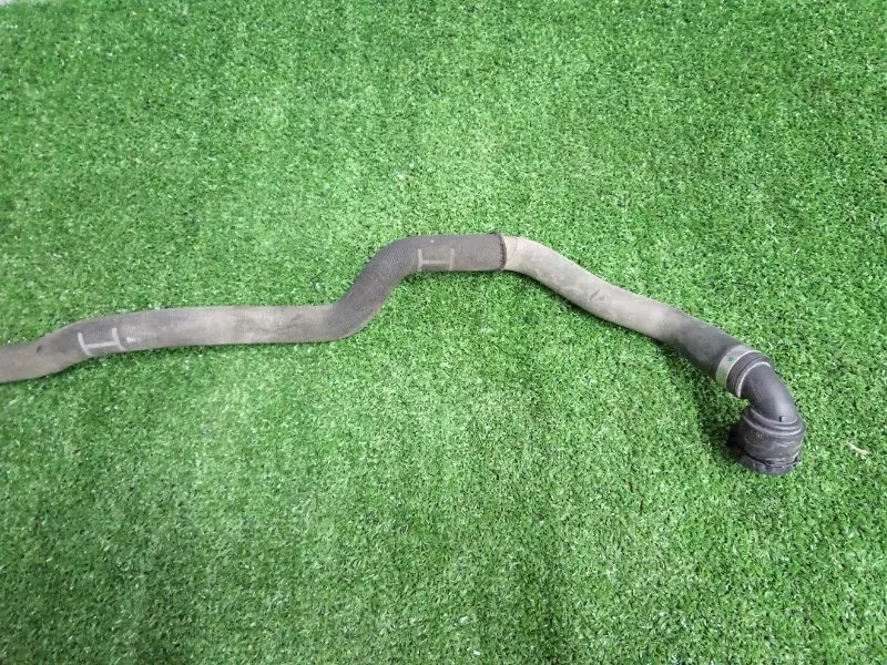 Патрубок радиатора