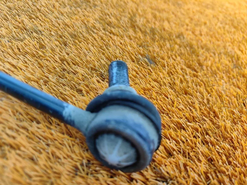 Стойка стабилизатора