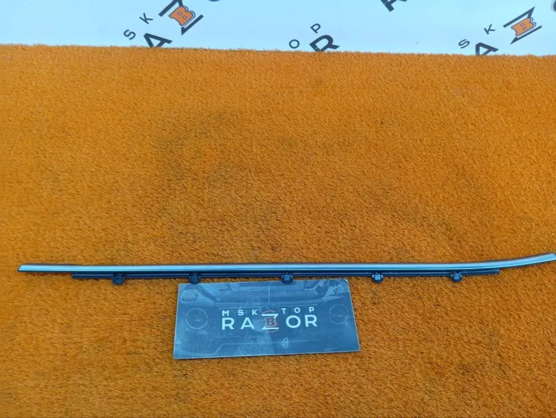 Молдинг стекла