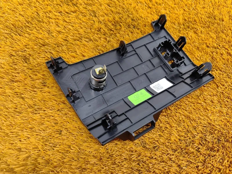 Накладка центральной консоли