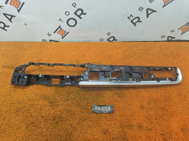 Накладка на торпедо