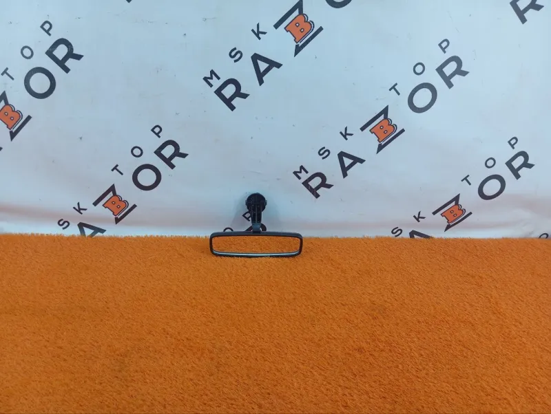 Зеркало заднего вида