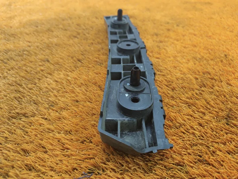 Крепление бампера