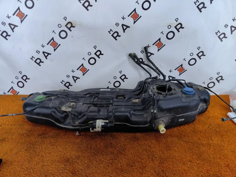 Бак топливный