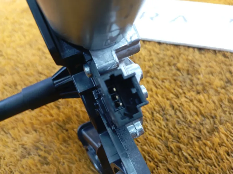 Мотор стеклоочистителя