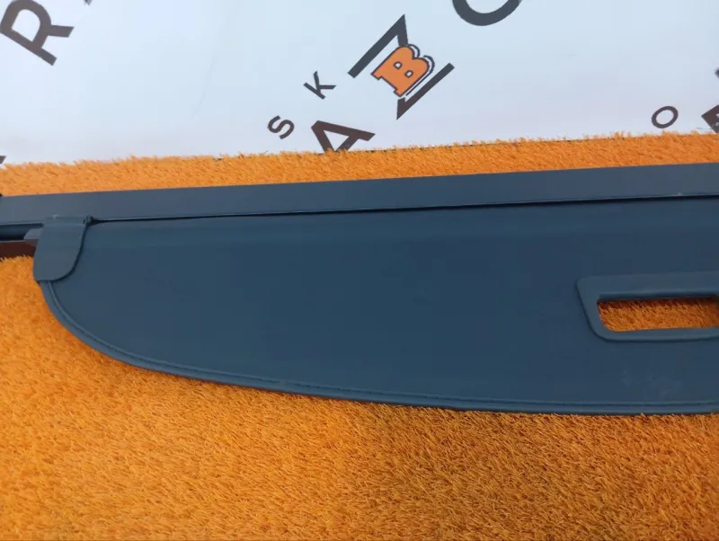 Шторка багажника